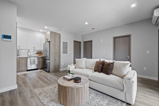 43-47 Fremont St, Apt 7