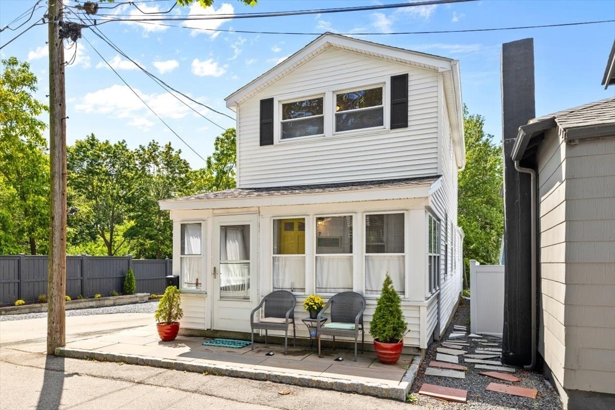 7 Peterson Road, Quincy, MA 02169