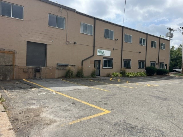 184 Riverview Ave, Waltham, MA 02453 - Image 1