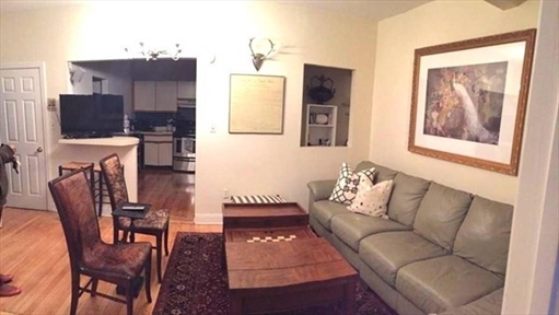 16 Royce Road, Apt 6