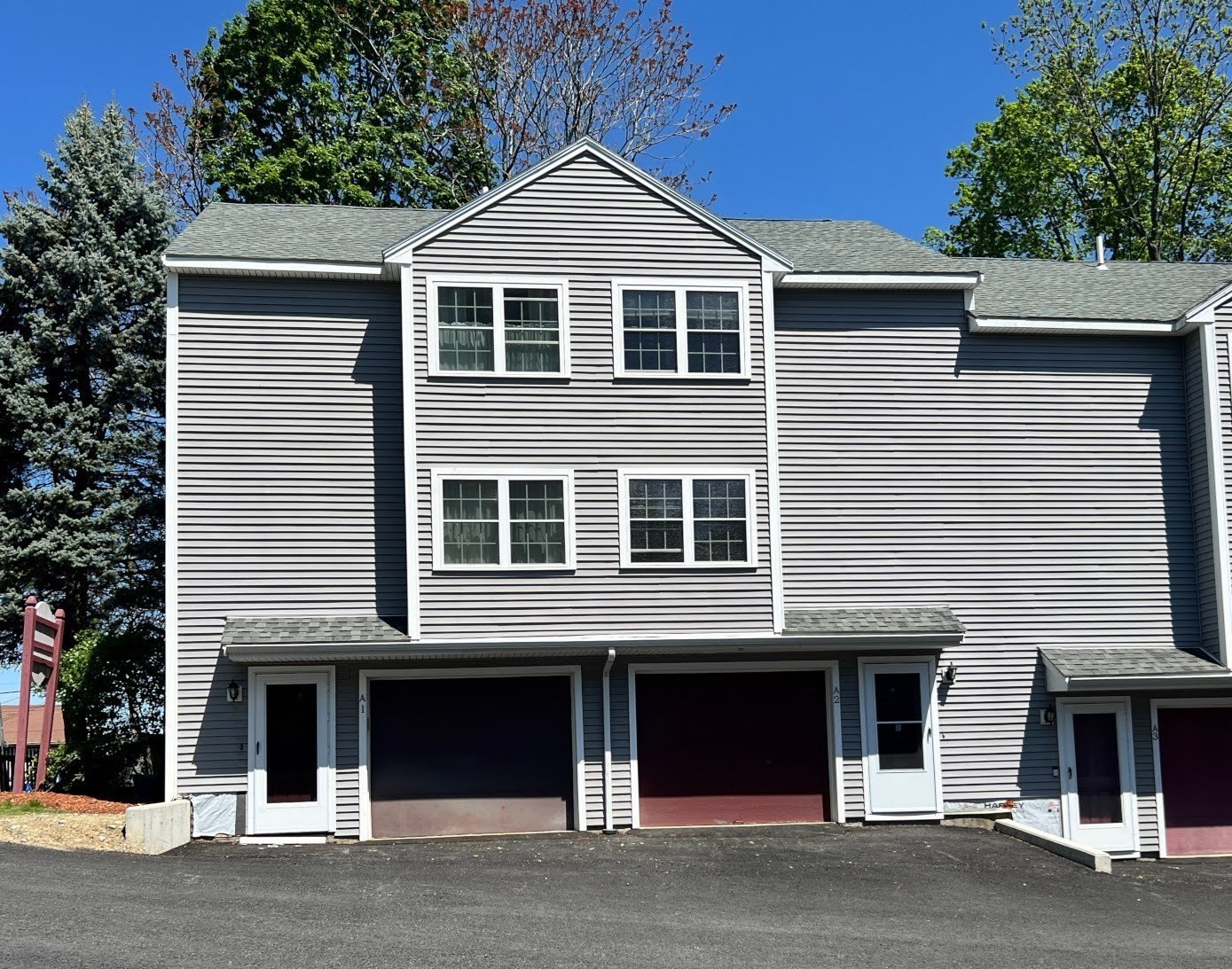 80 Smith St Unit 2A, Lowell, MA 01851