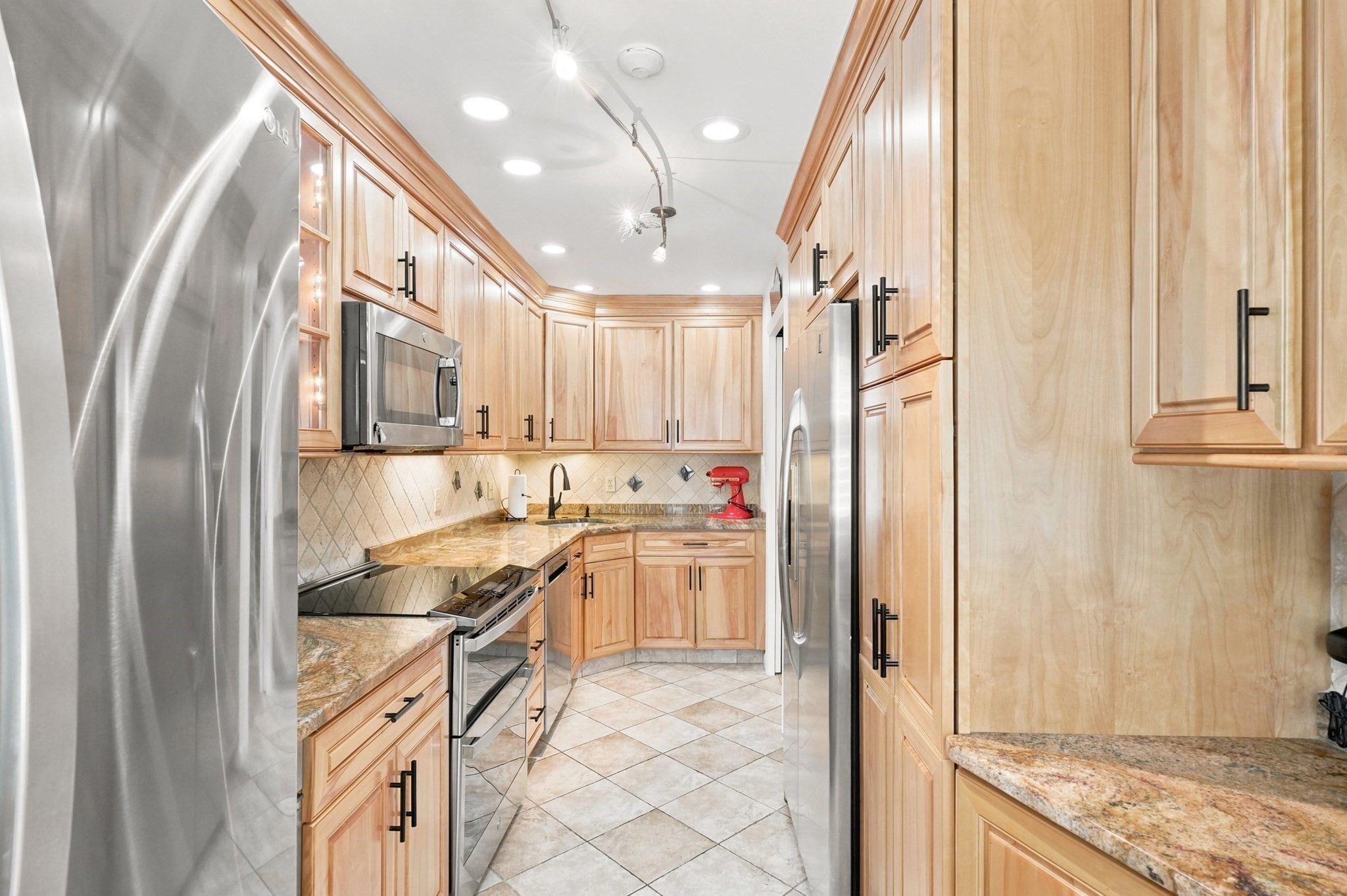 1002 Pine Brook Dr Unit 20, Peabody, MA 01960 - Image 11