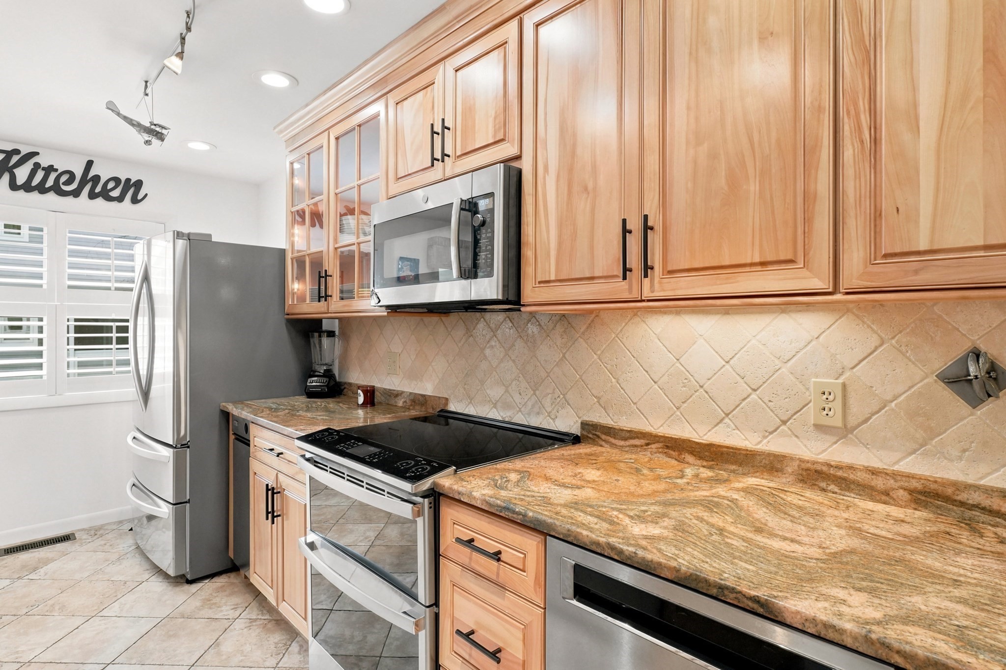 1002 Pine Brook Dr Unit 20, Peabody, MA 01960 - Image 10