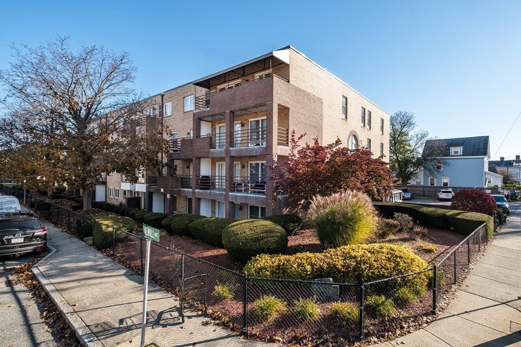 314 Riverside Avenue Unit 304, Medford, MA 02155