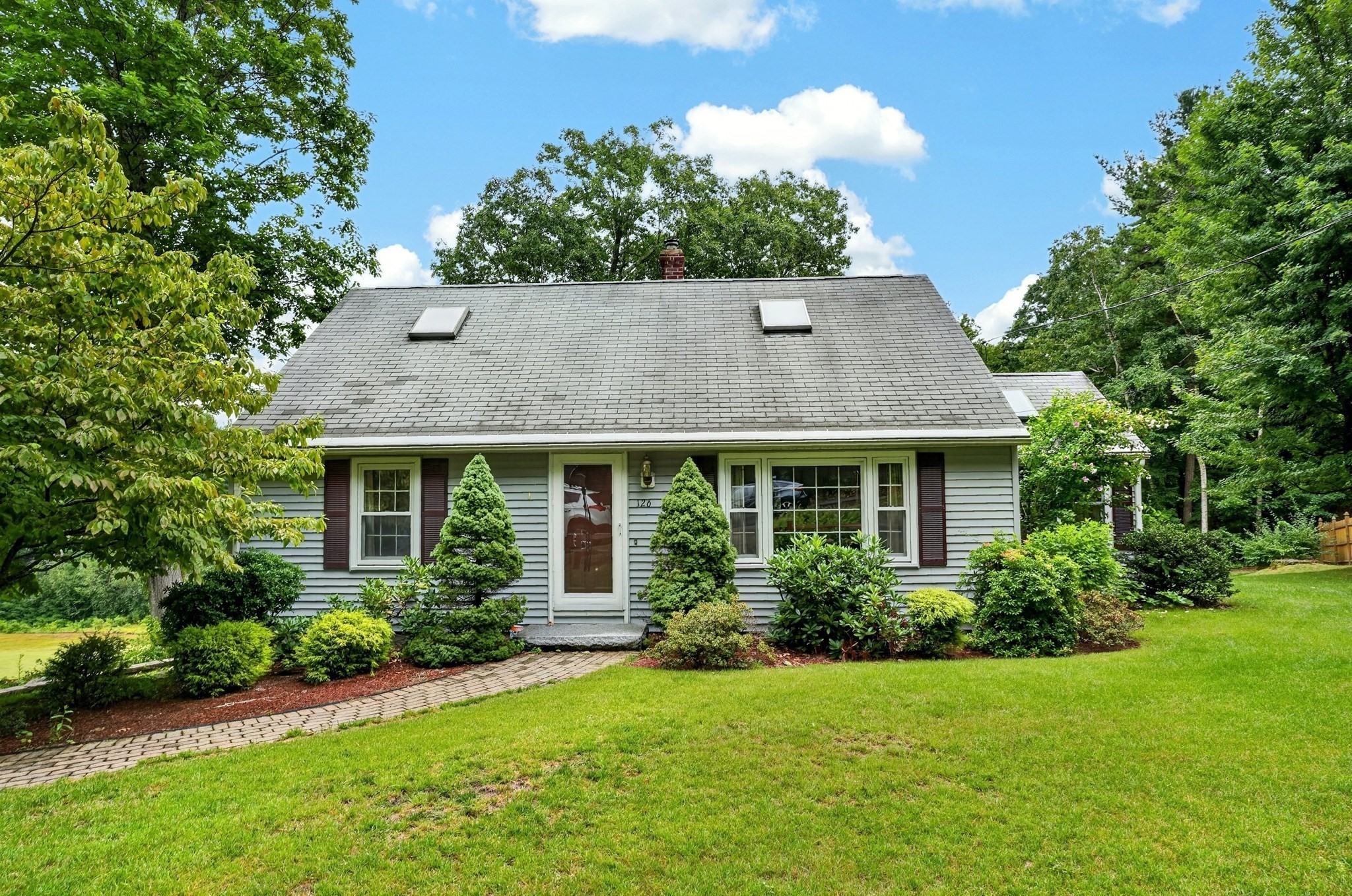 126 Arizona Ave, Holden, MA 01520