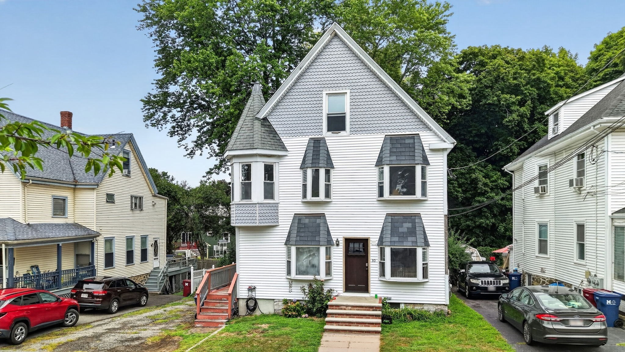28 Crescent Ave, Melrose, MA 02176