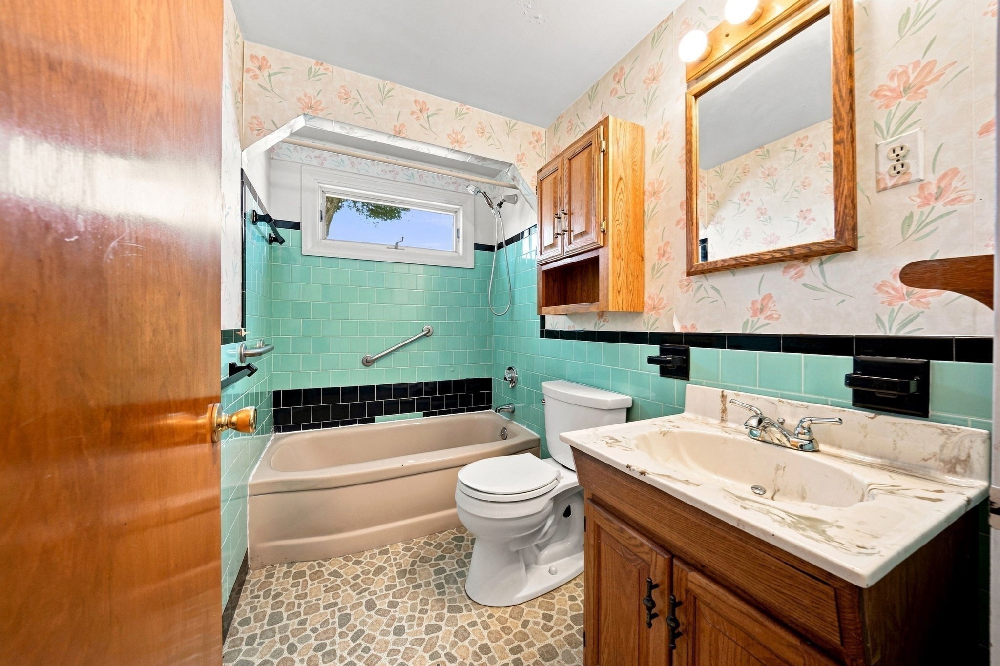 6 Evans Road, Stoneham, MA 02180 - Image 14