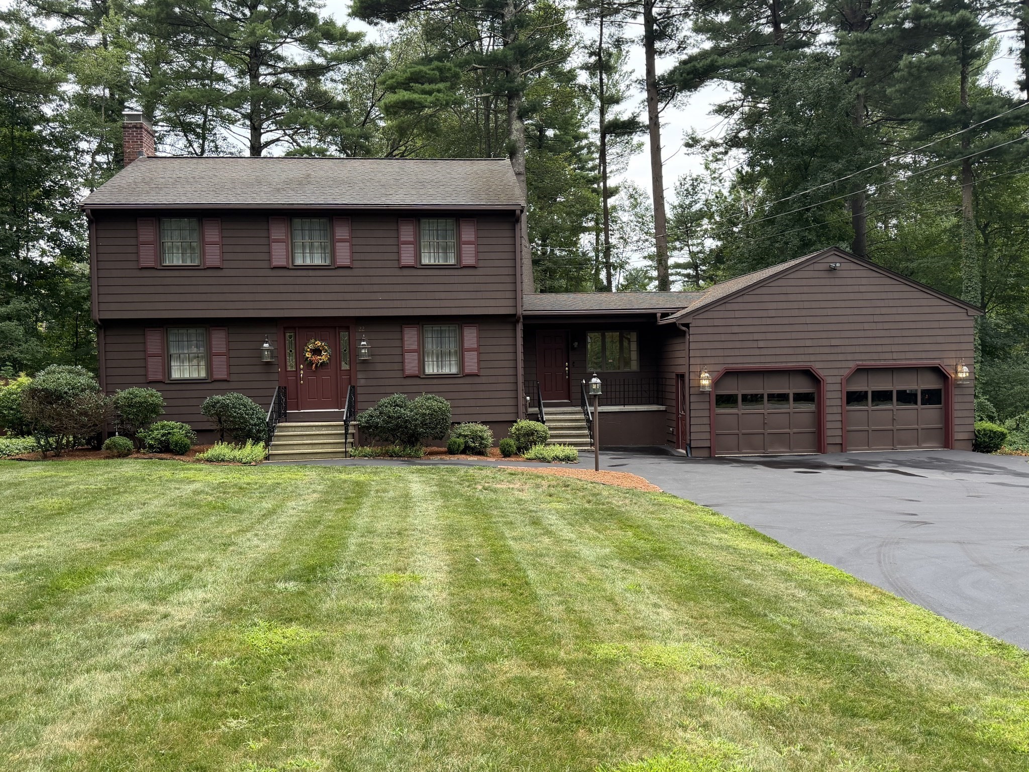 22 Ranlett Ln, Billerica, MA 01821