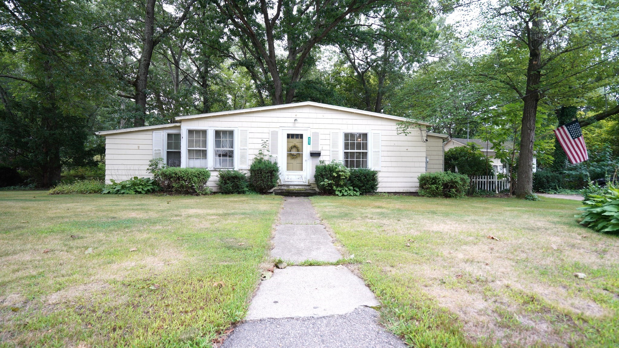 351 Towne St, North Attleboro, MA 02760