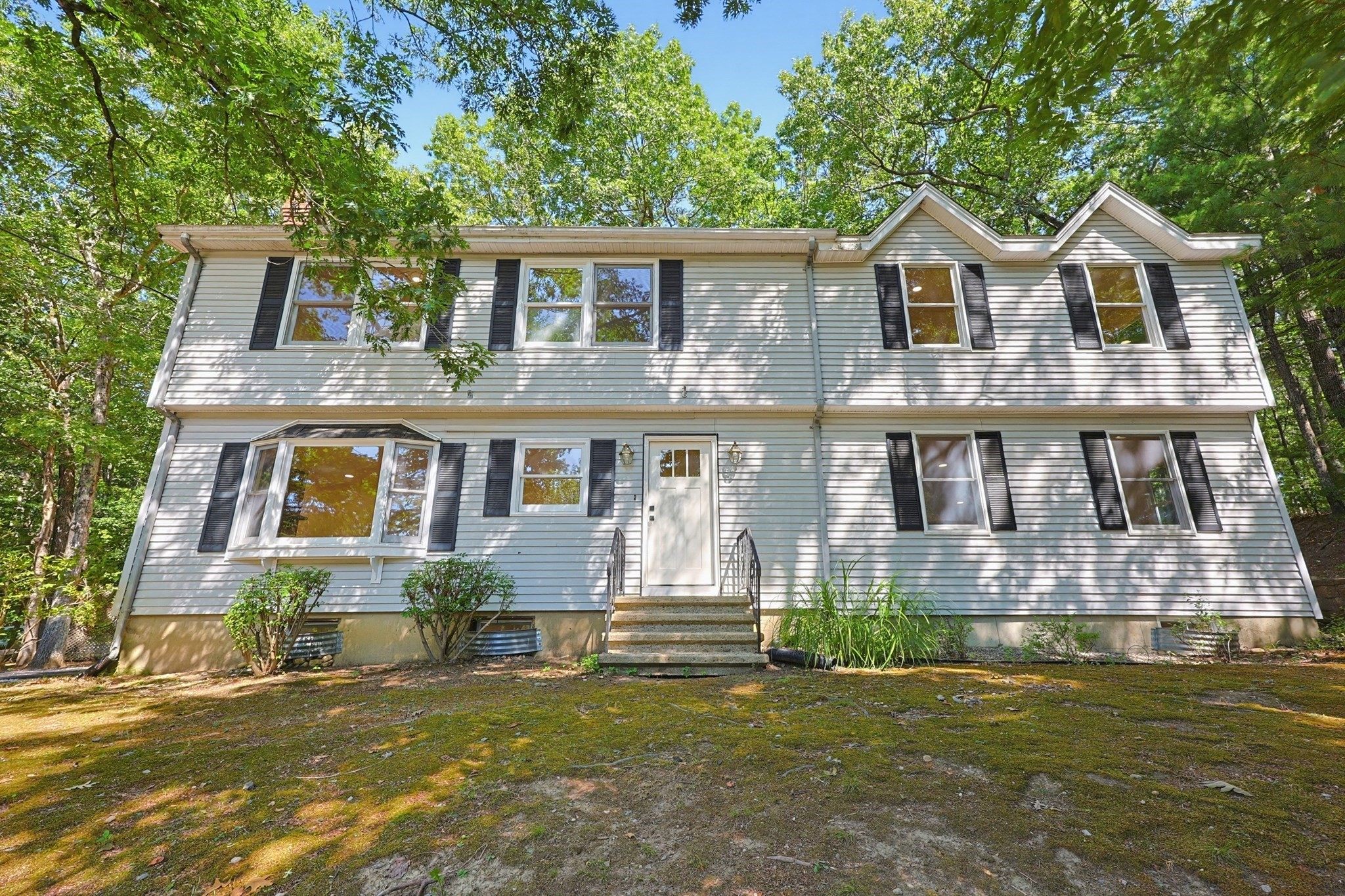 12 White Ave, Concord, MA 01742