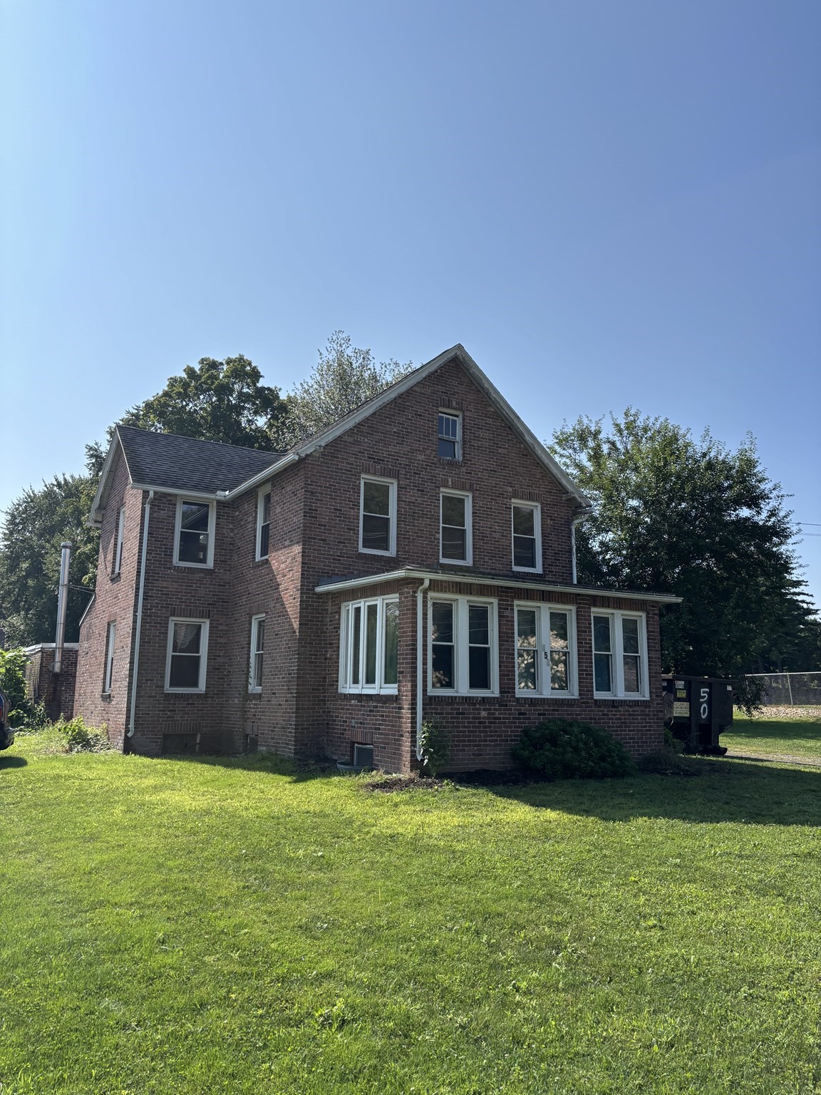 456 Granby Rd, South Hadley, MA 01075