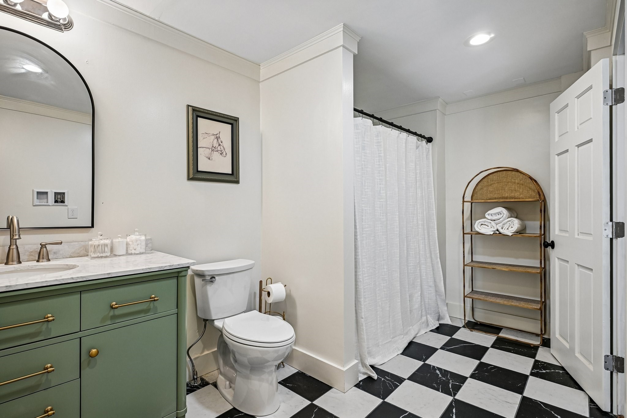 254 Russell St, Woburn, MA 01801 - Image 19