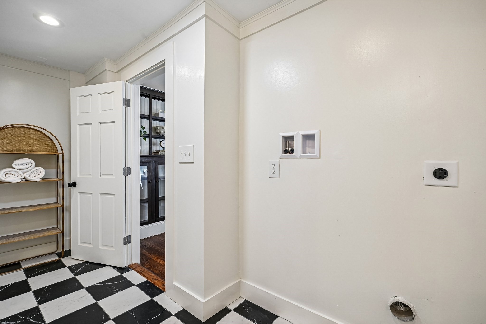 254 Russell St, Woburn, MA 01801 - Image 20