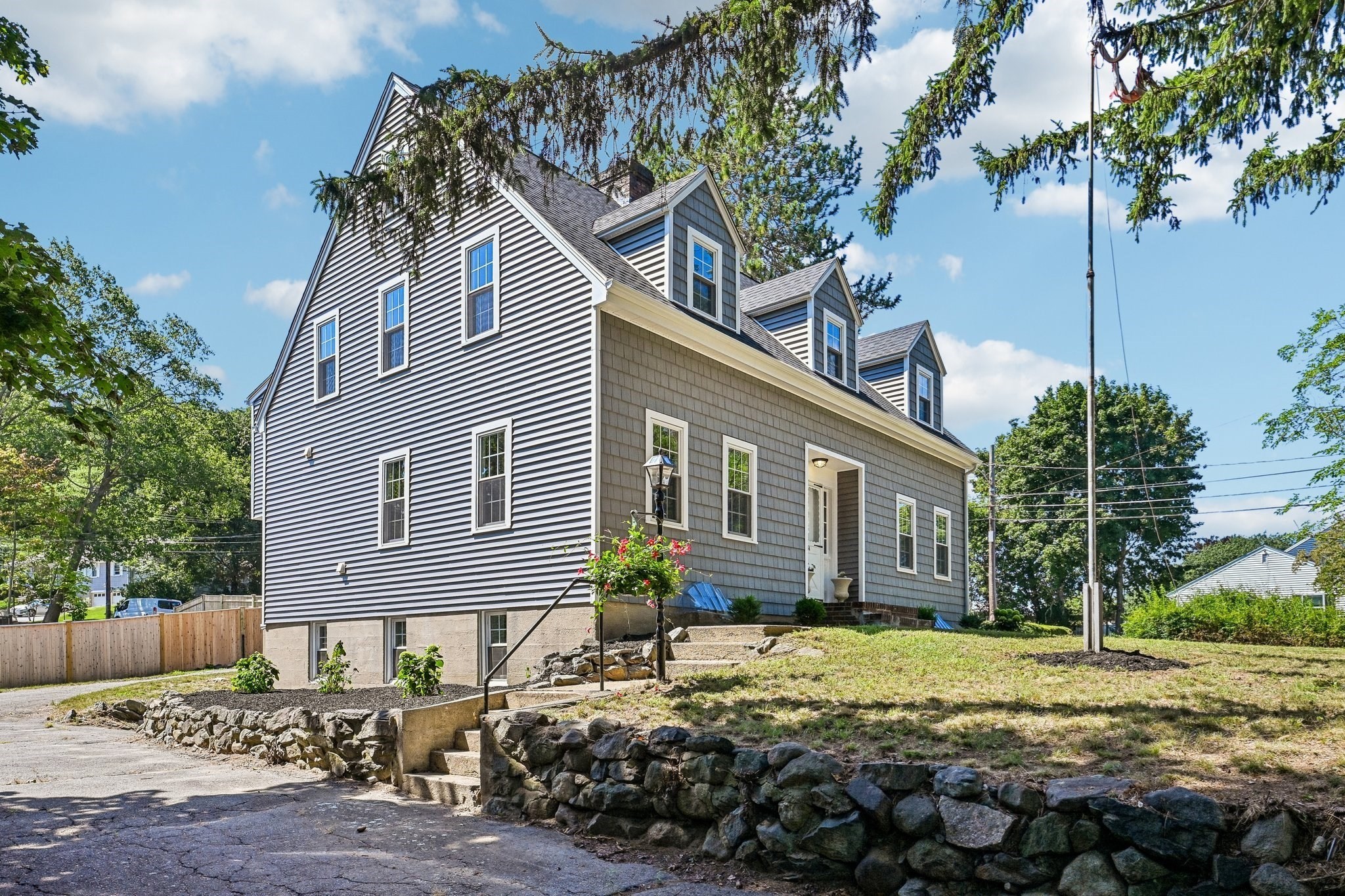 254 Russell St, Woburn, MA 01801 - Image 3