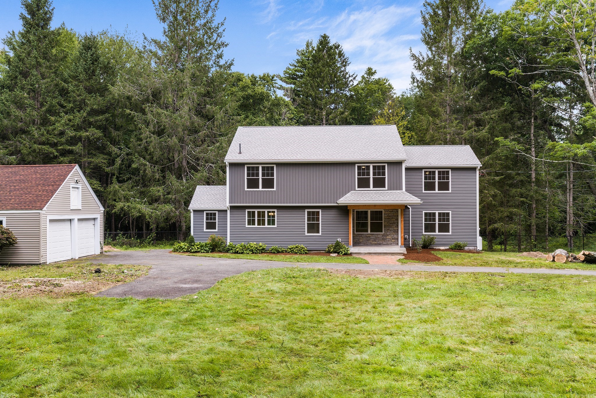 939 Monson Rd, Wilbraham, MA 01095