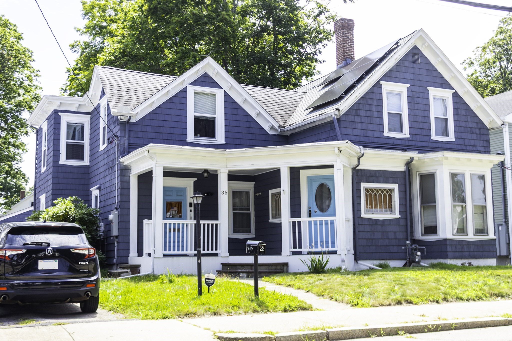 35 Peck St, Attleboro, MA 02703