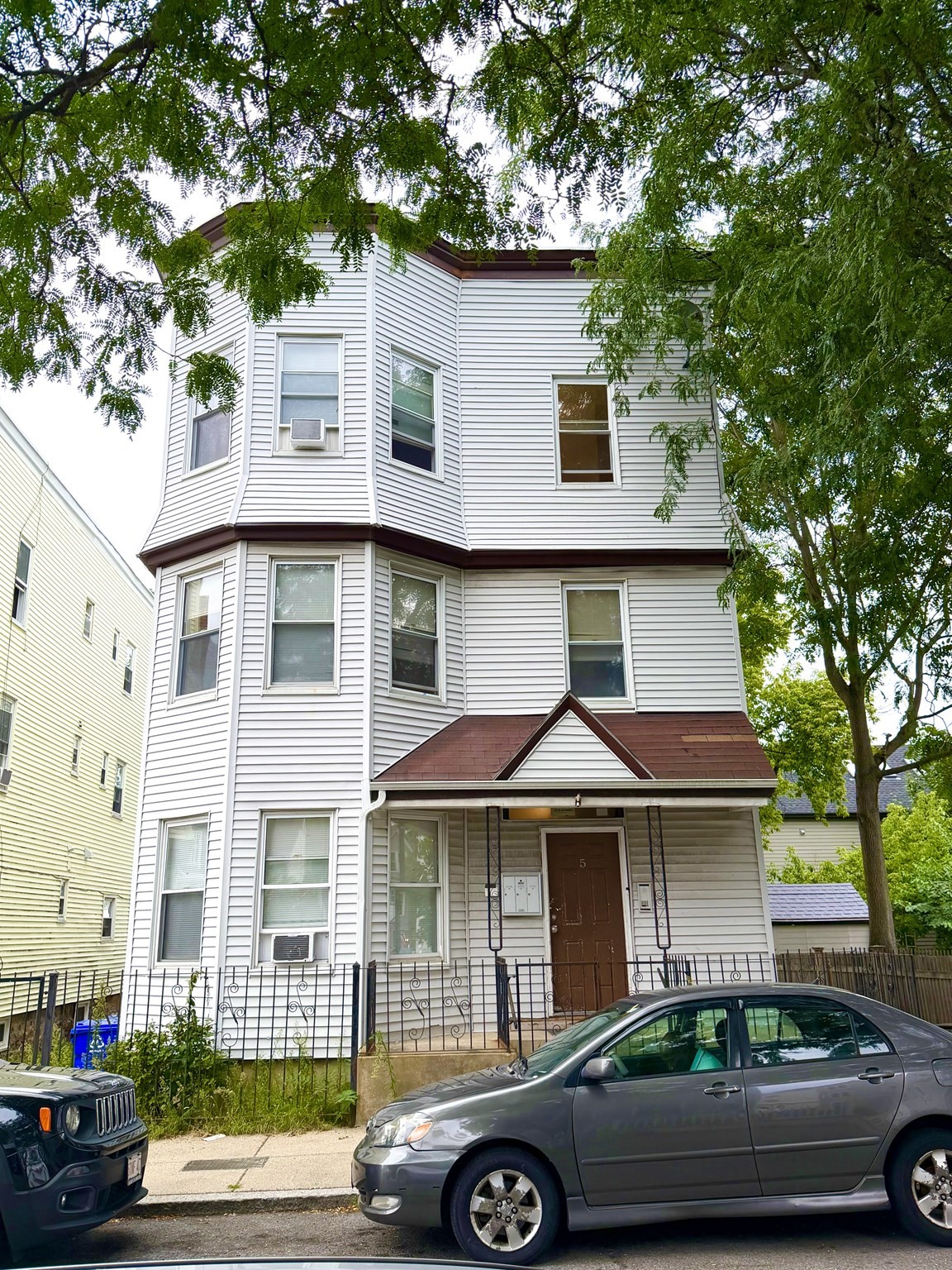 5 Woodward Park St, Roxbury, Boston, MA 02125