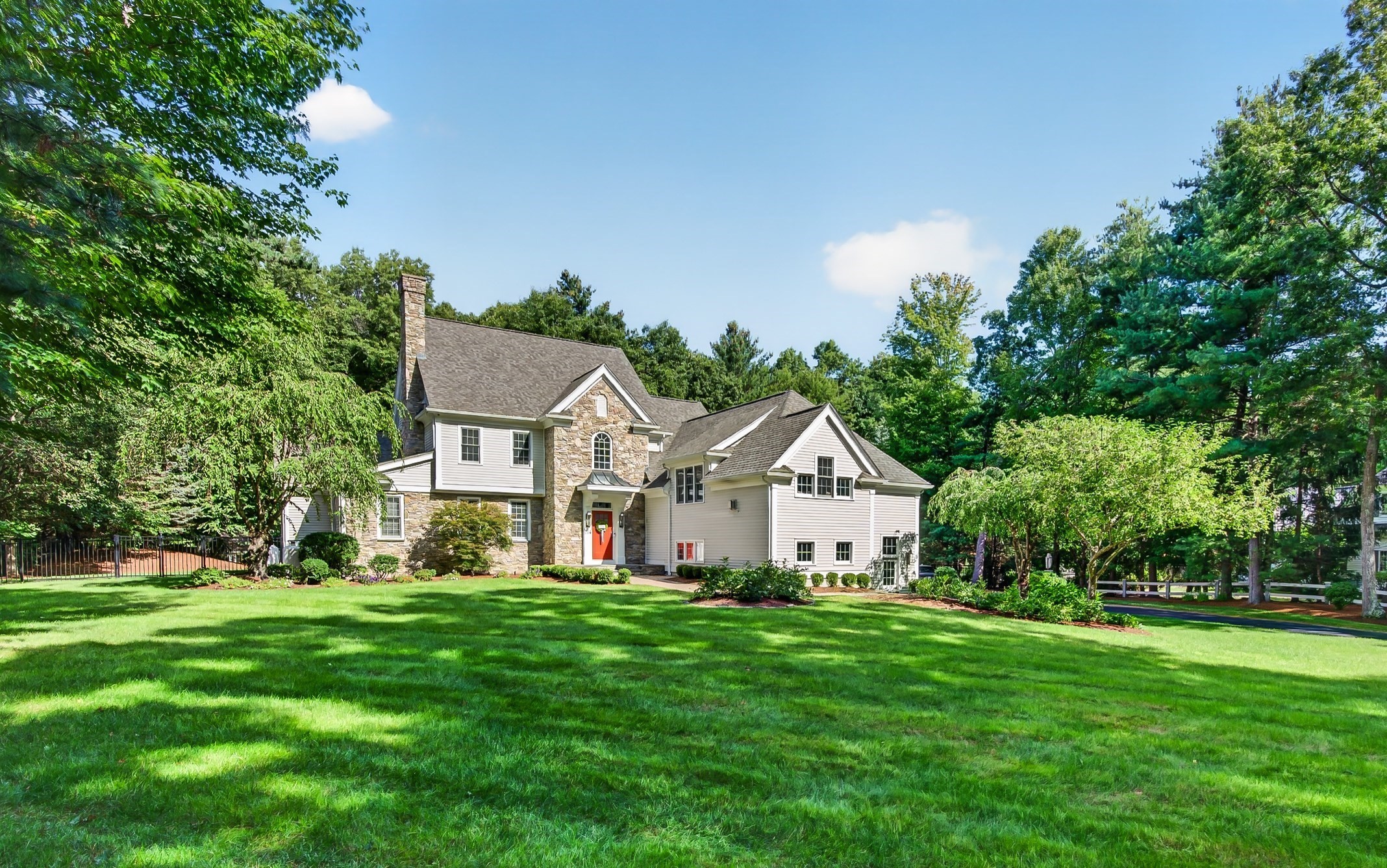 114 Fox Run Rd, Bolton, MA 01740