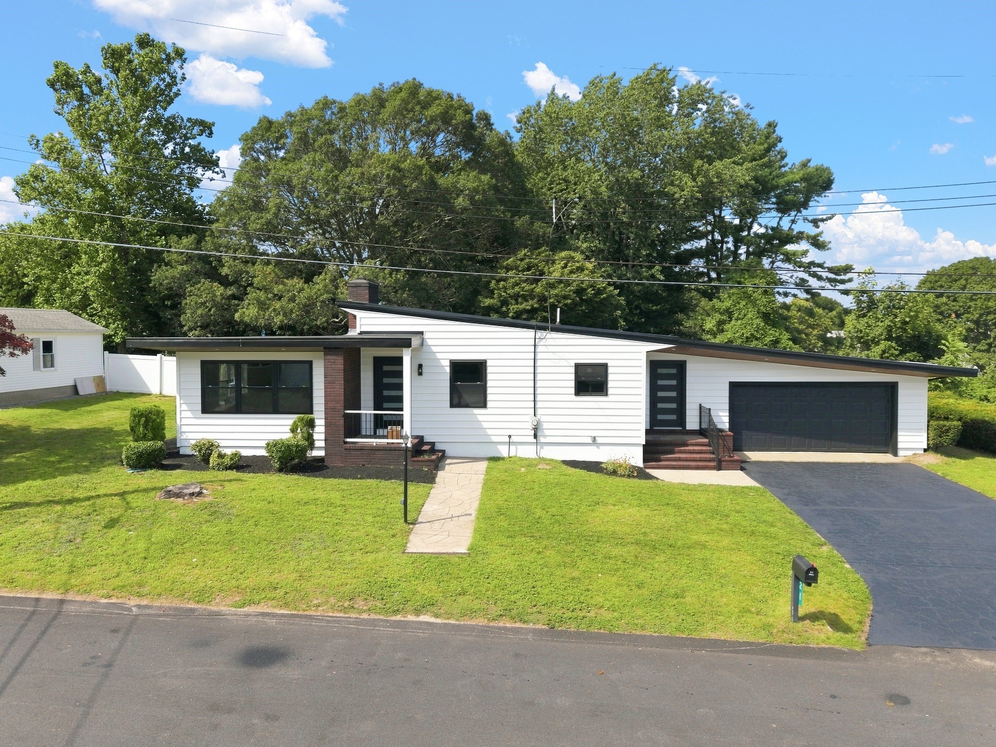 21 Hilltop Rd, Dartmouth, MA 02747 - Image 1
