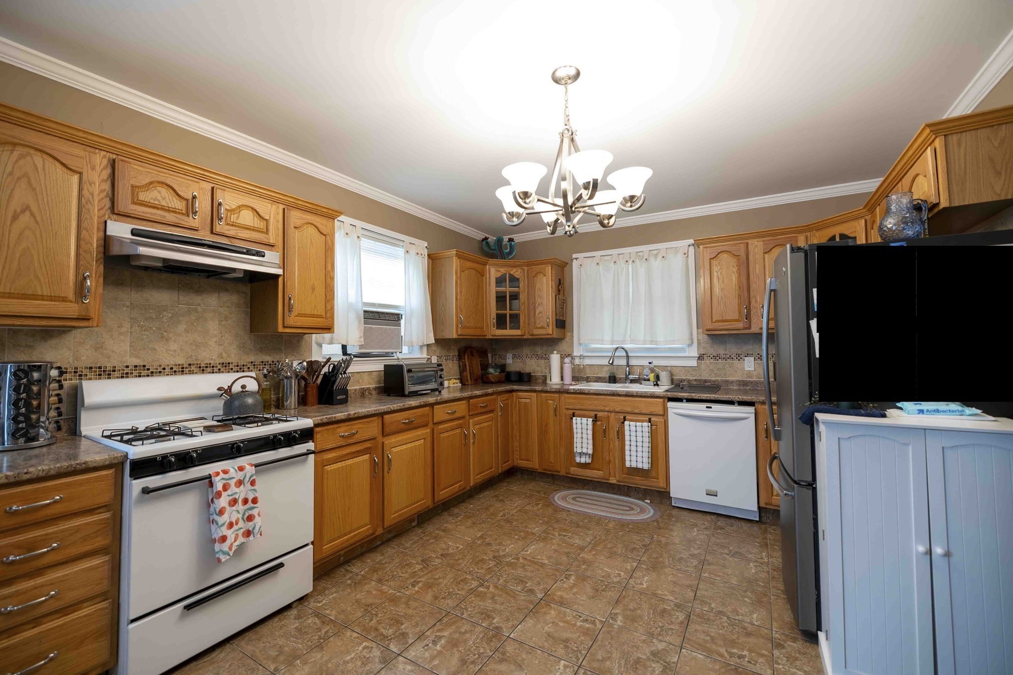 54 Arizona St, Fall River, MA 02721 - Image 8