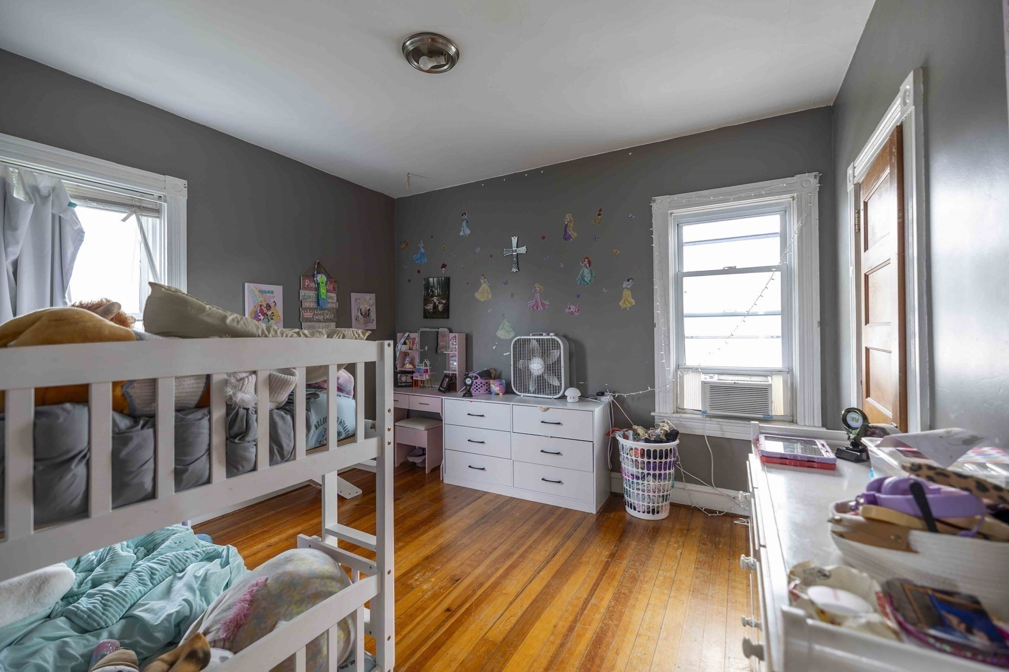 1025 Globe St, Fall River, MA 02724 - Image 9