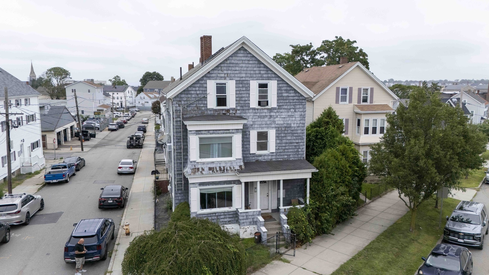 593 Plymouth Ave, Fall River, MA 02721