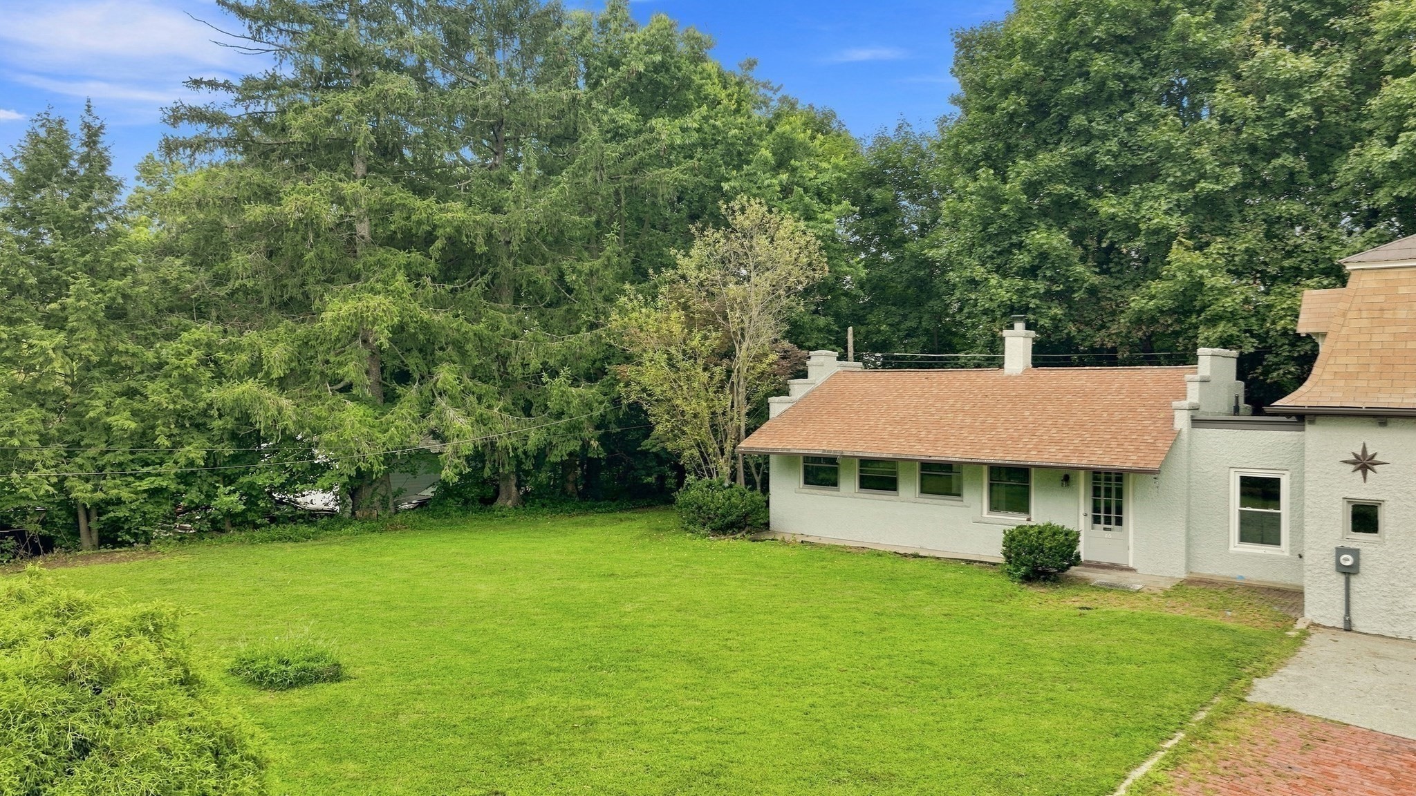 82 Noel St, Springfield, MA 01108 - Image 8