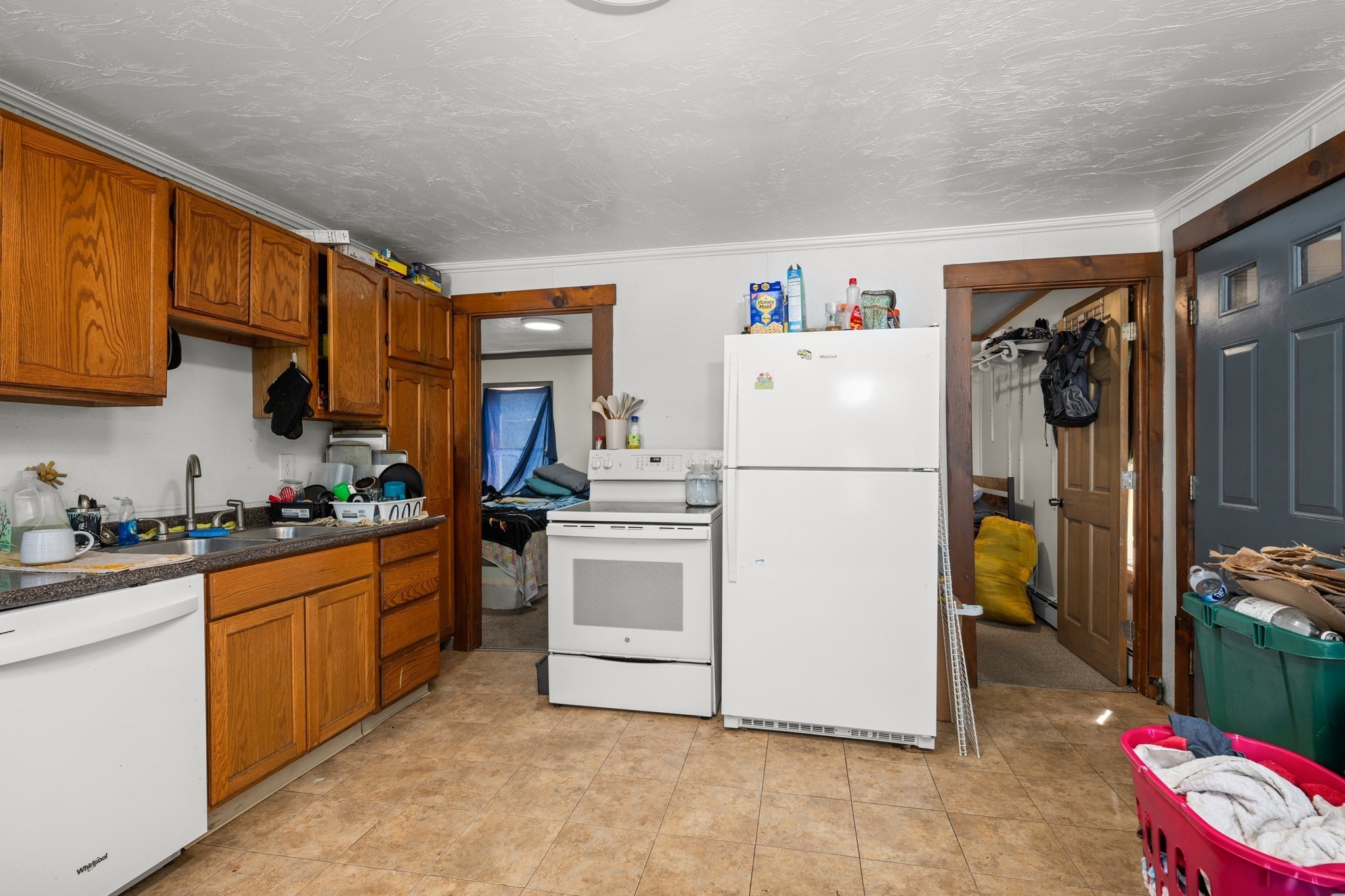102 Sayles Street, Southbridge, MA 01550 - Image 17