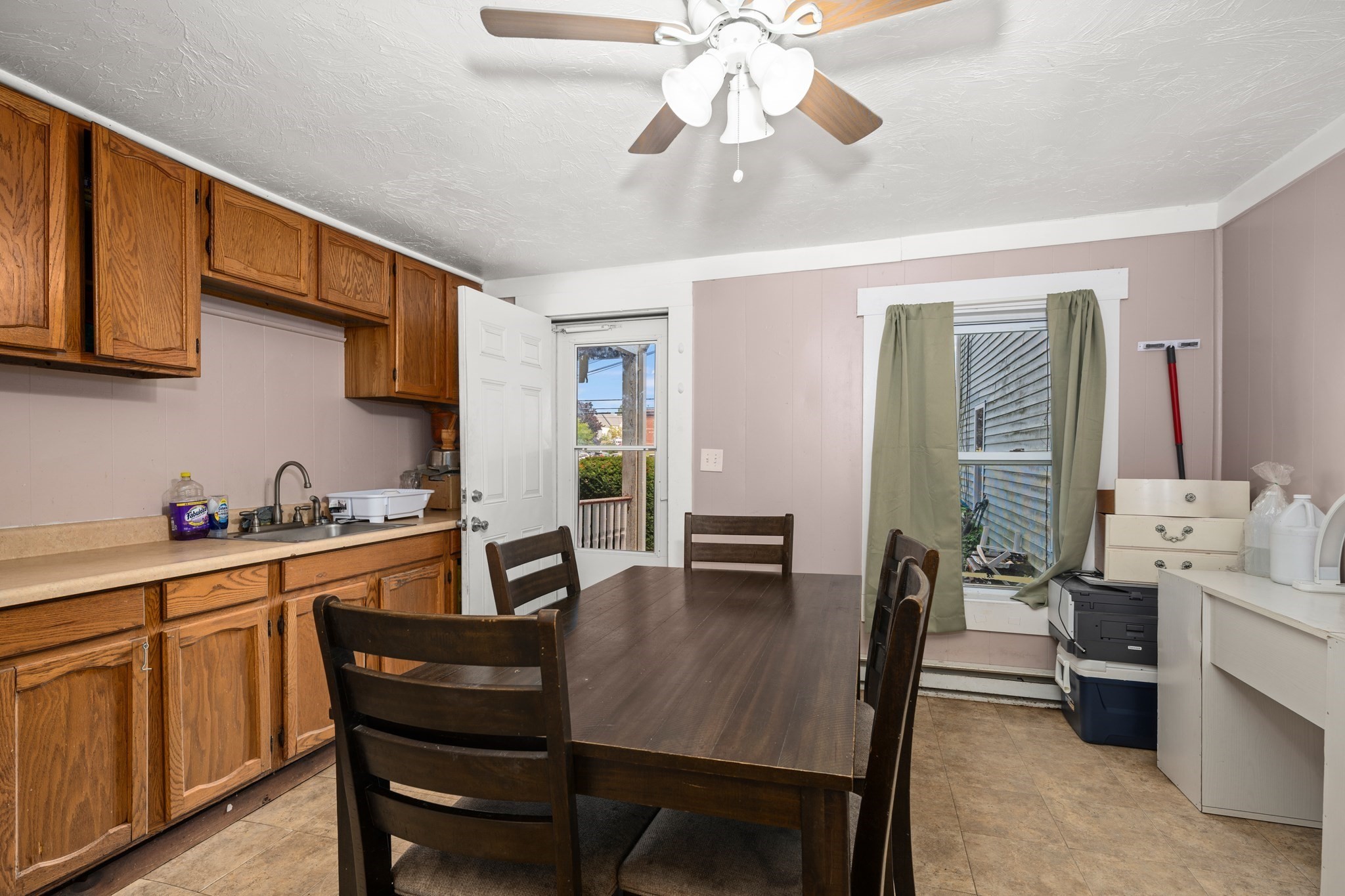 102 Sayles Street, Southbridge, MA 01550 - Image 30