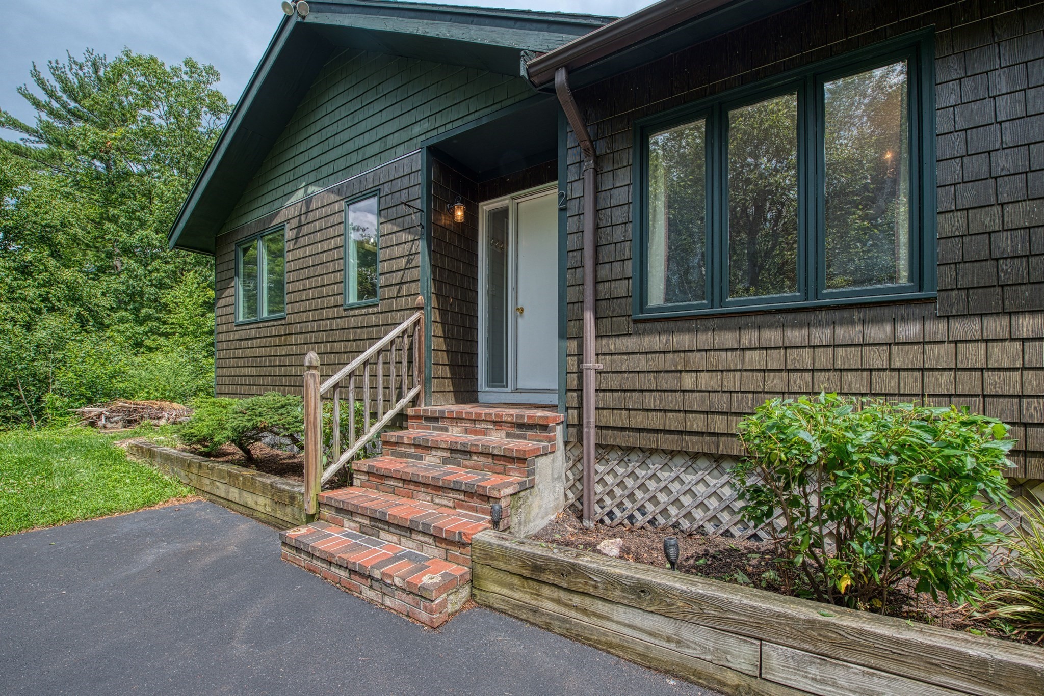 131 Wampum St, Wrentham, MA 02093