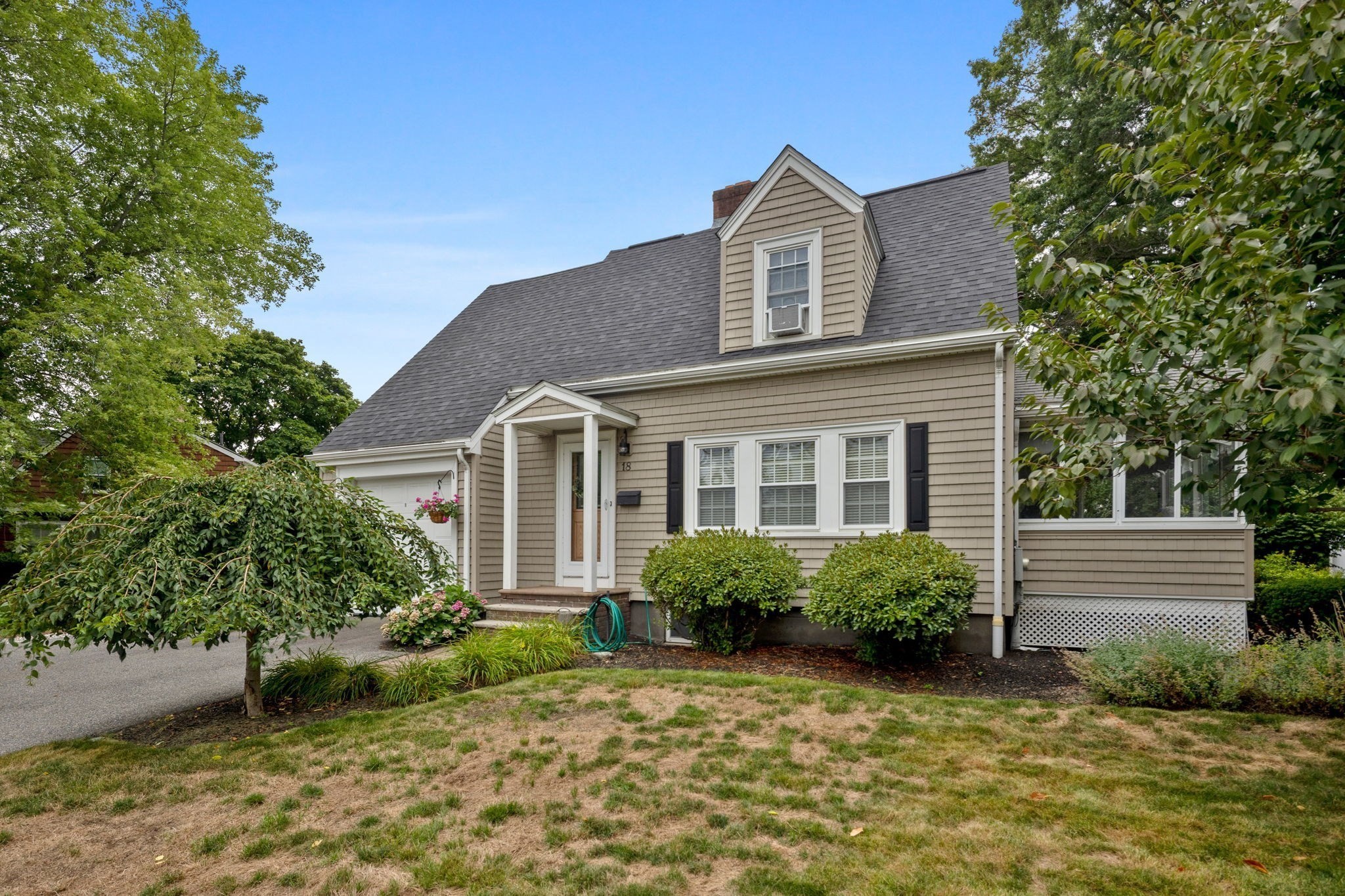 18 Beaver St, Waltham, MA 02453
