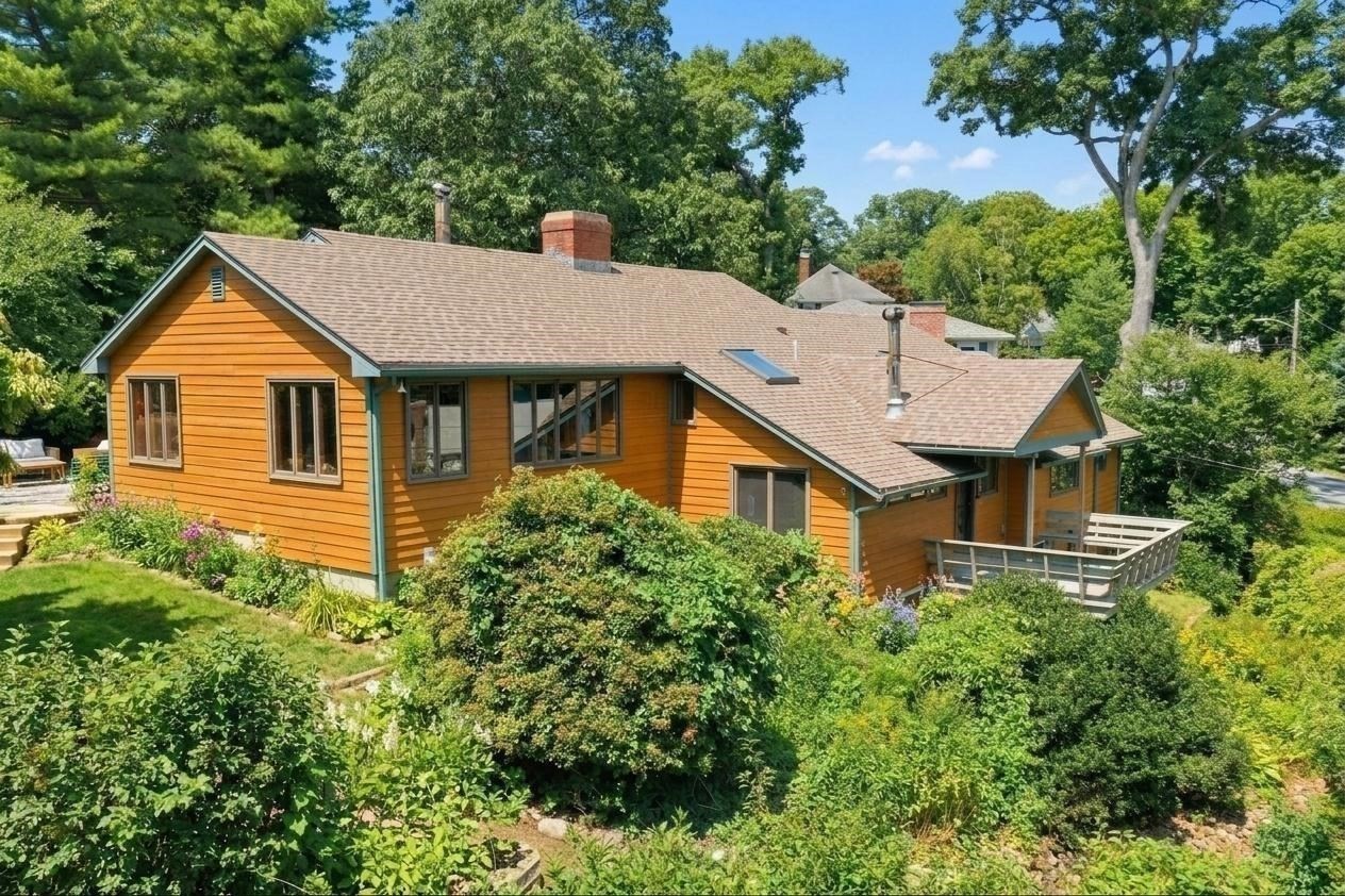 19 Curve Street, Wakefield, MA 01880