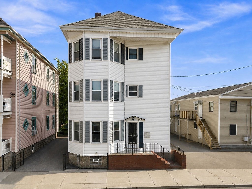 320 Davis Street, New Bedford, MA 02746 - Image 1