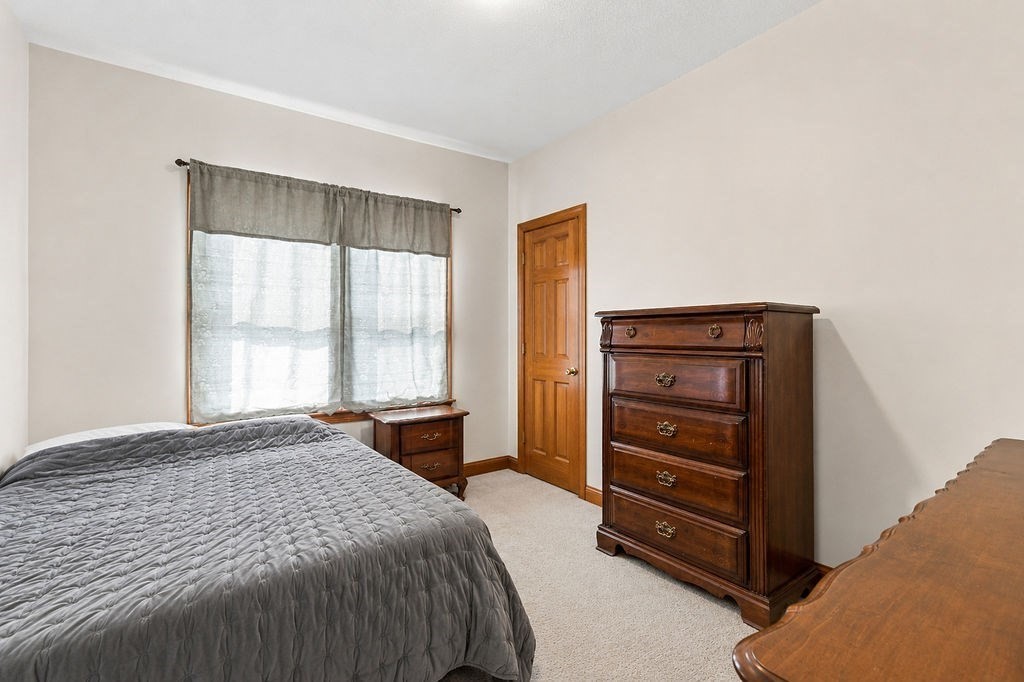 320 Davis Street, New Bedford, MA 02746 - Image 16