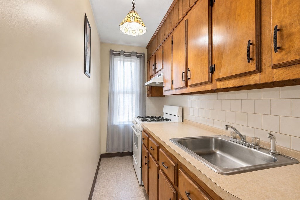 320 Davis Street, New Bedford, MA 02746 - Image 35