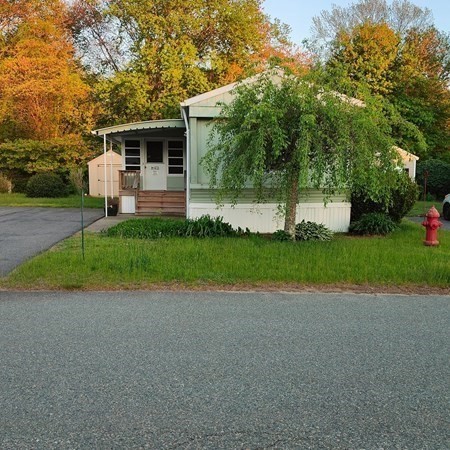 22 Thayer Dr, Taunton, MA 02780