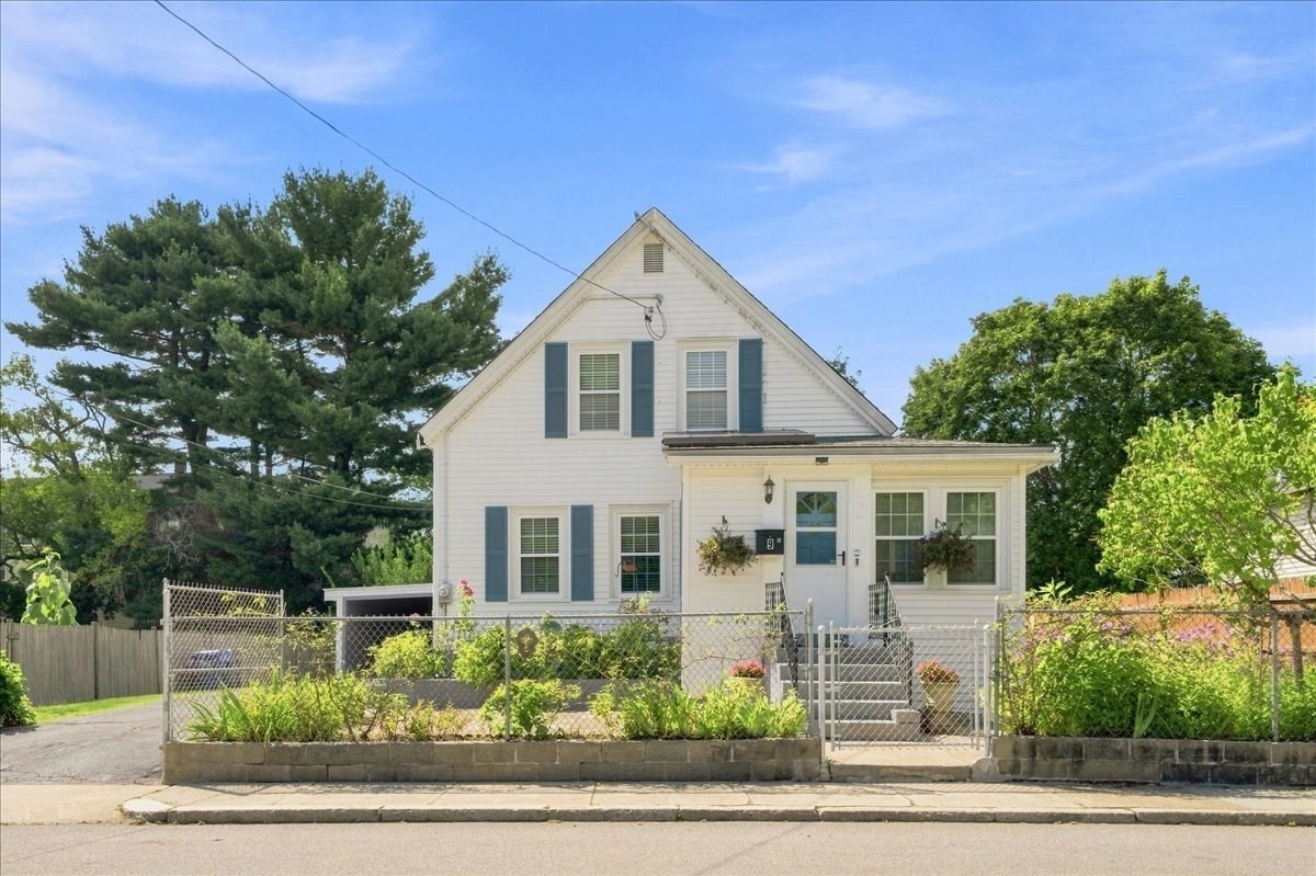 9 Oliver Street, Milford, MA 01757