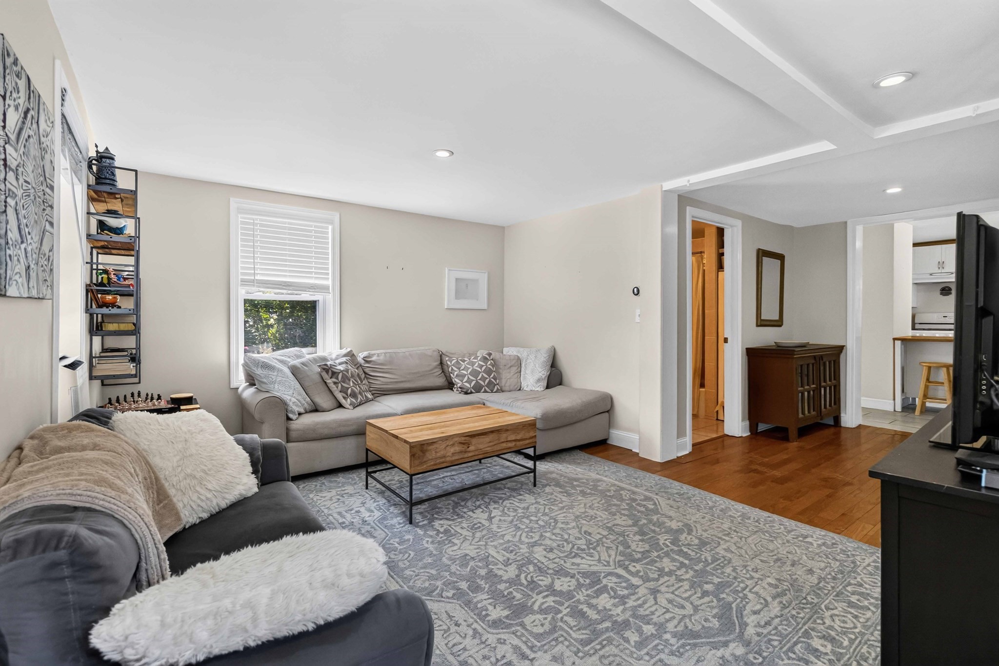 6 Carter Pl, Woburn, MA 01801 - Image 4