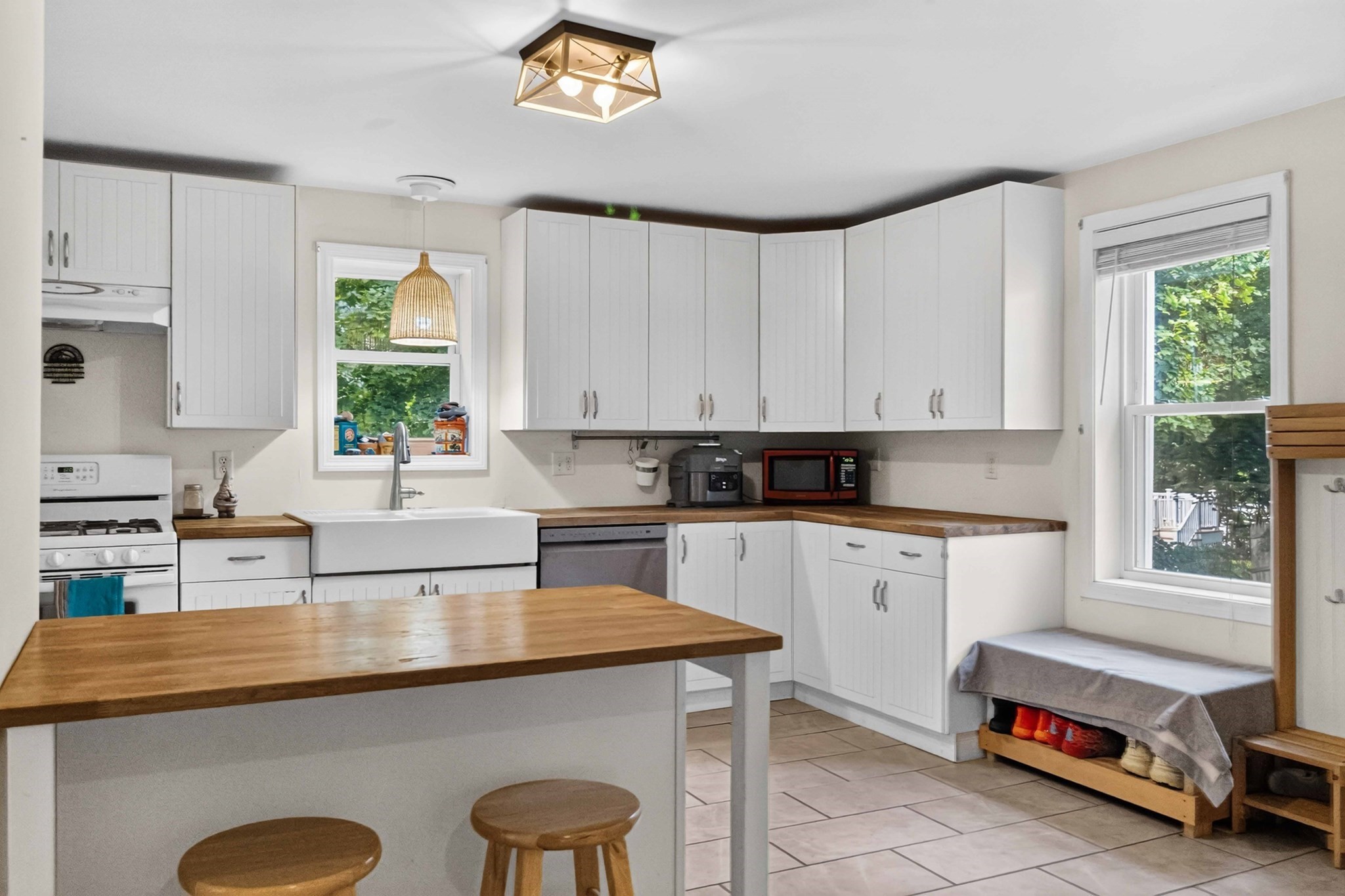 6 Carter Pl, Woburn, MA 01801 - Image 8
