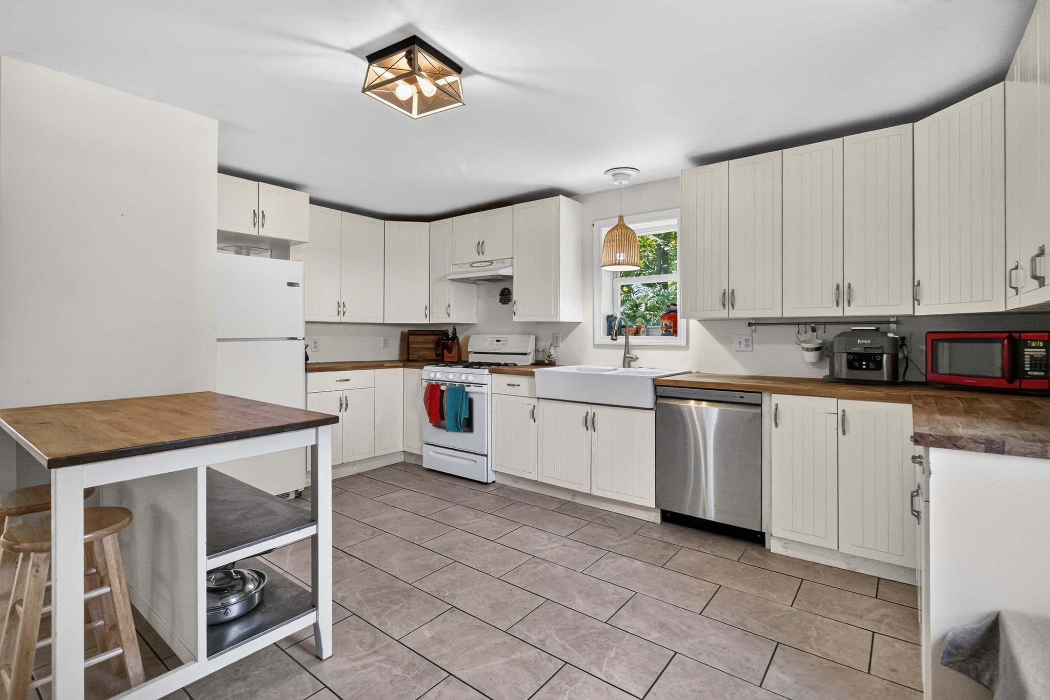 6 Carter Pl, Woburn, MA 01801 - Image 10