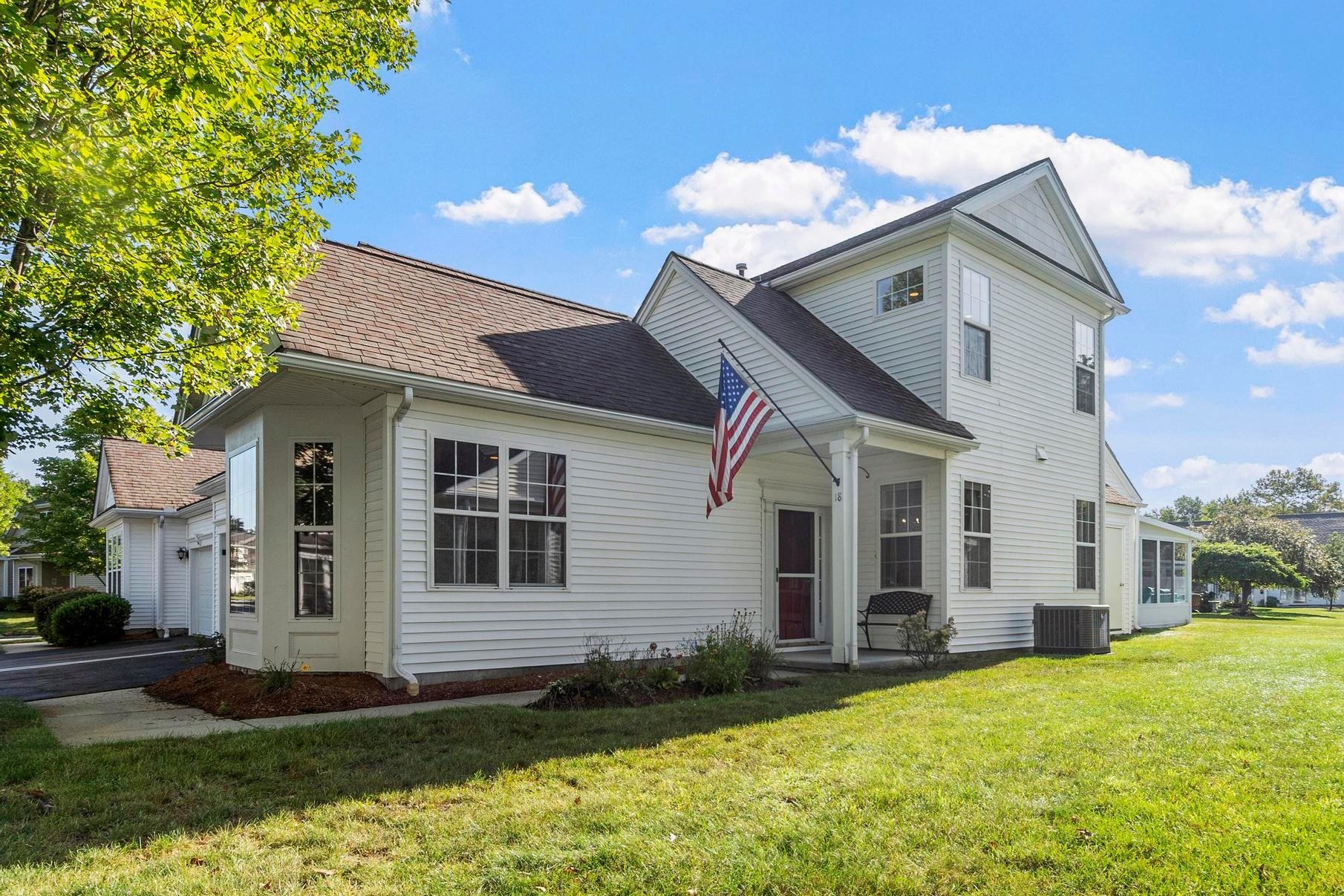 18 Hartland Way Unit 18, Acton, MA 01720