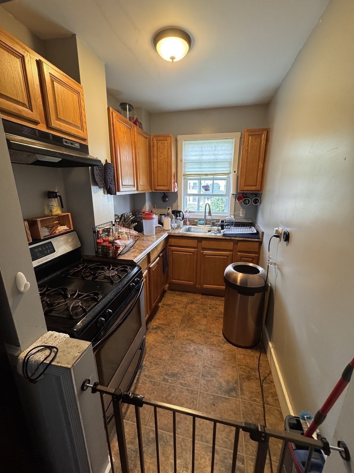 158 Thompson St, New Bedford, MA 02740 - Image 8