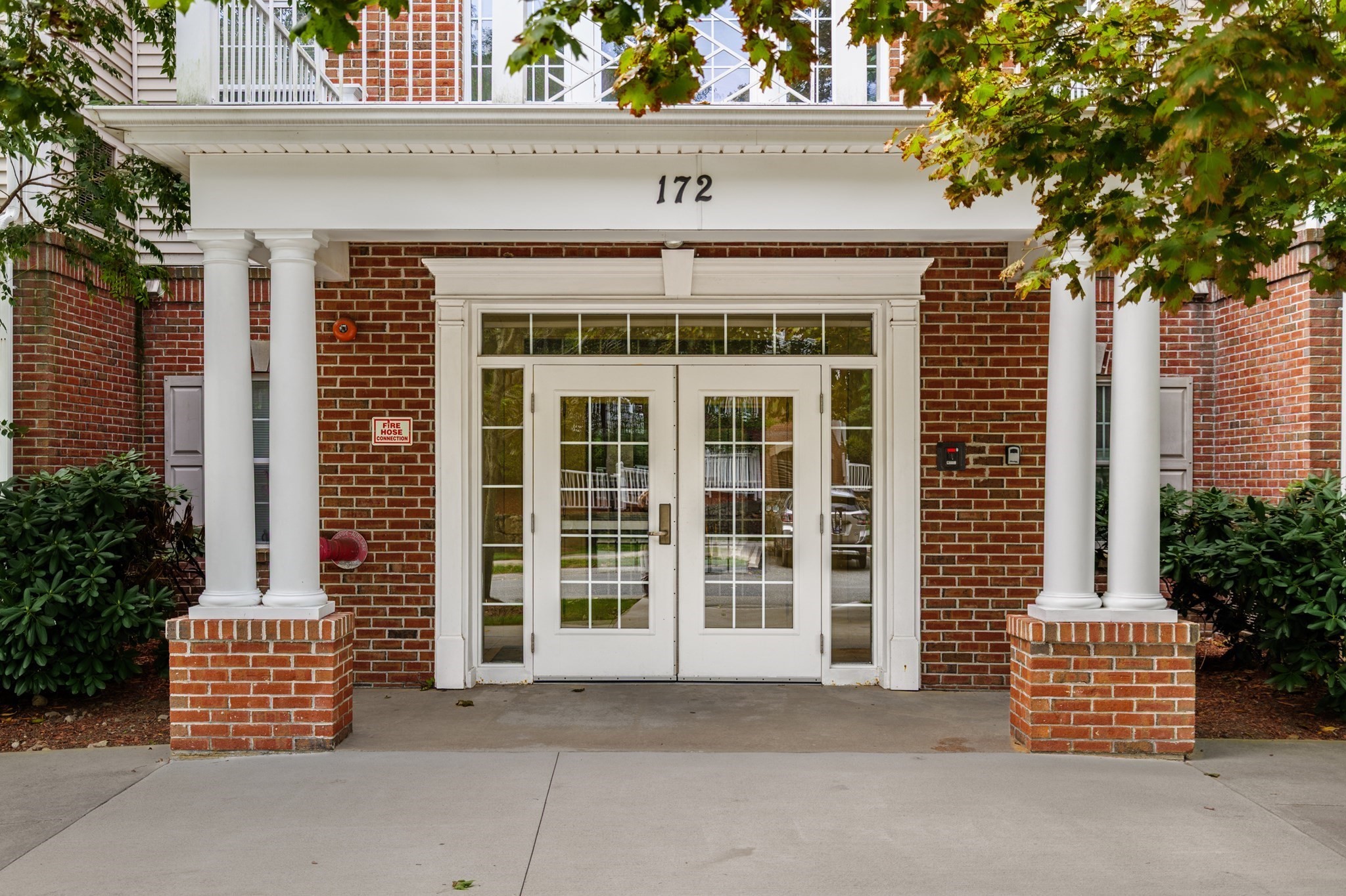172 Haverhill St Unit 219, Andover, MA 01810