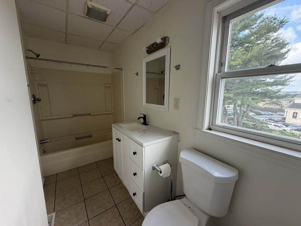 6 Dorchester St, Worcester, MA 01610 - Image 15