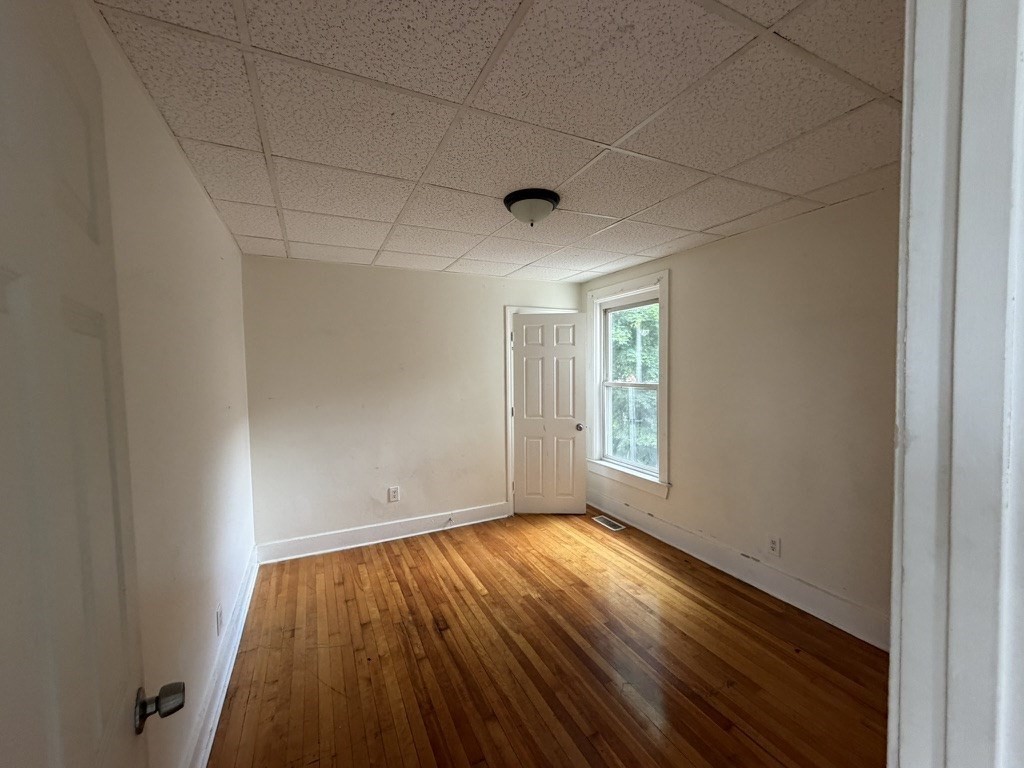 6 Dorchester St, Worcester, MA 01610 - Image 8