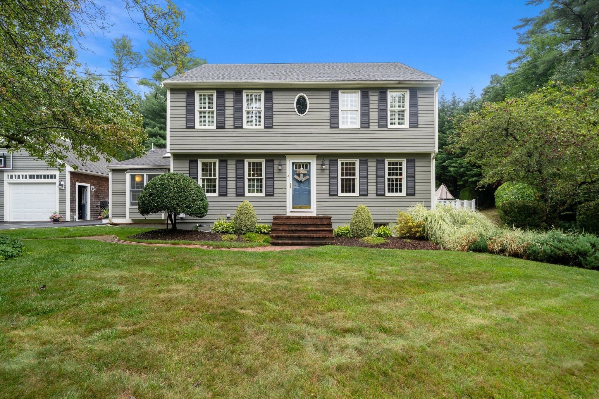 2 Silver Lake Dr, Kingston, MA 02364