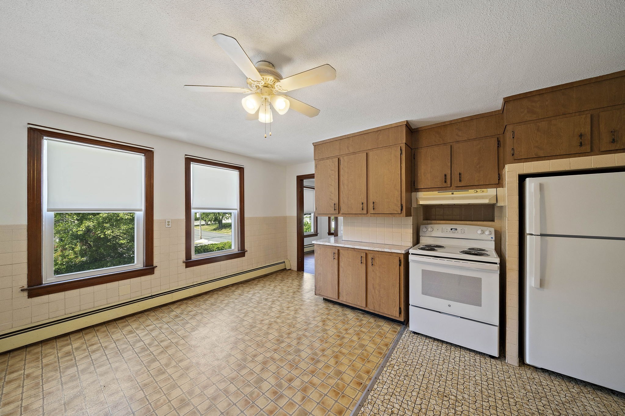 19 Bartlett, Avon, MA 02322 - Image 4