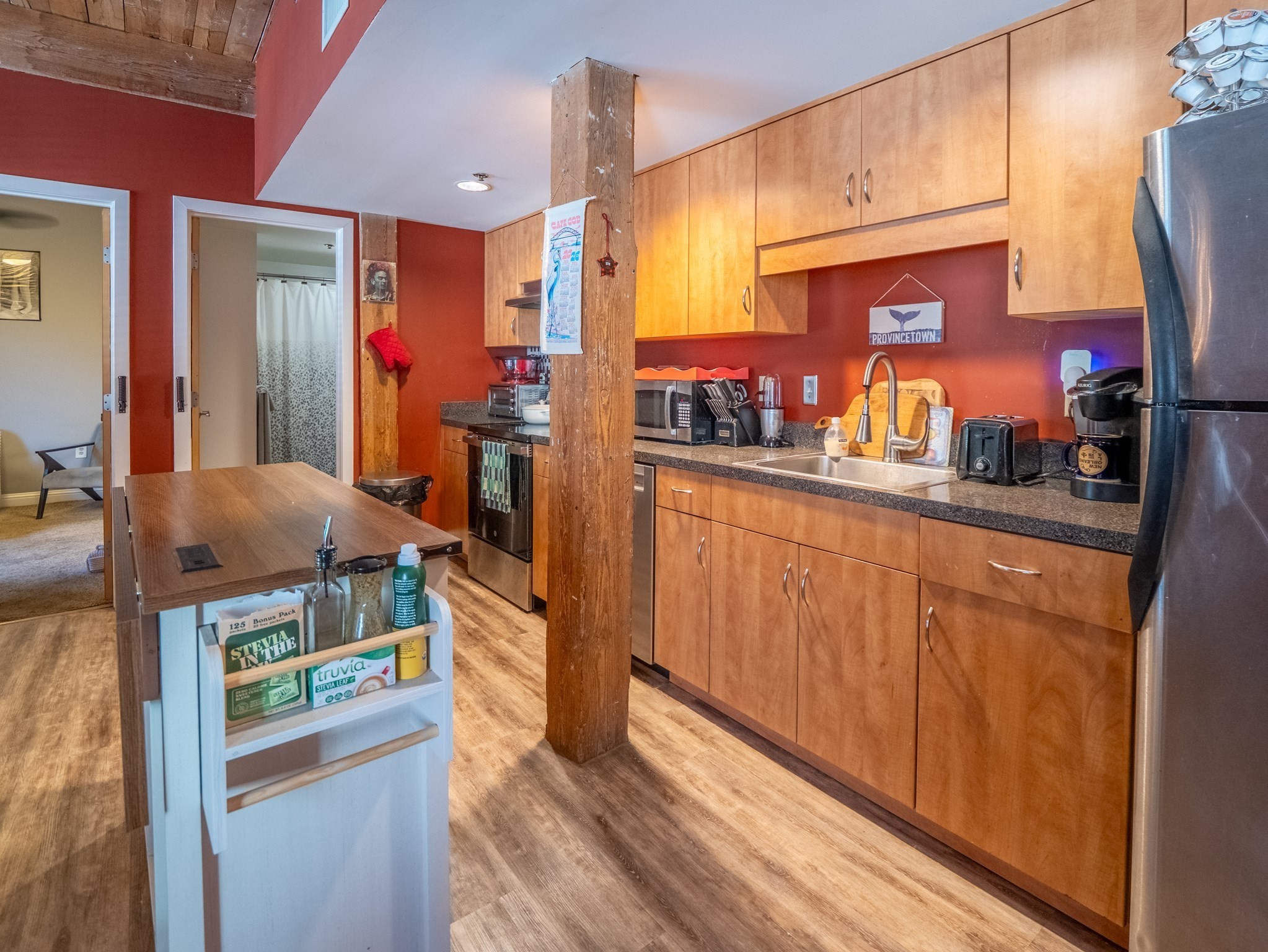 147 Centre St Unit 105, Brockton, MA 02301