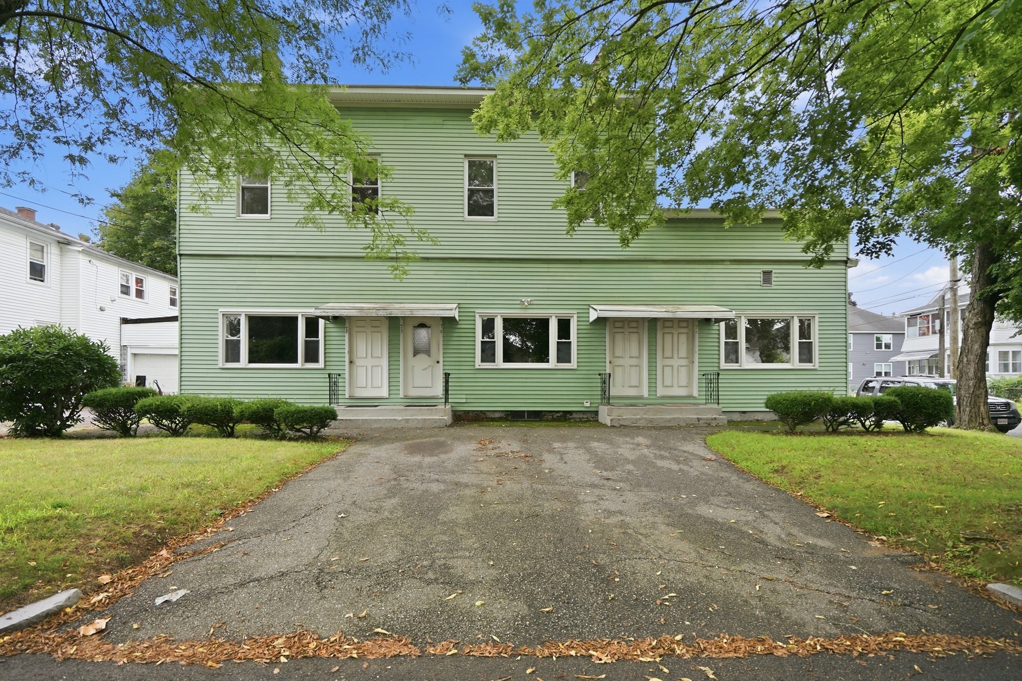 71 Acton St, Springfield, MA 01151