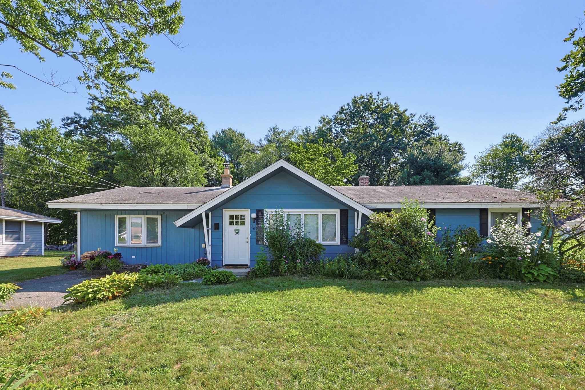 36 Stella Rd, Bellingham, MA 02019